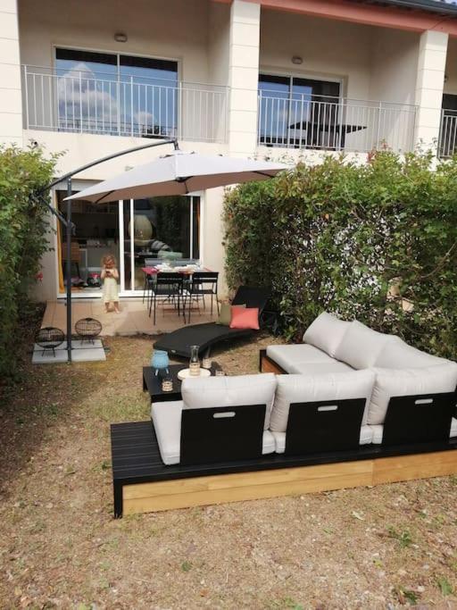 Le Soleil D Eugenie Appartement Dans Residence Avec Piscine Commune Pres De Carcassonne Olonzac Zewnętrze zdjęcie