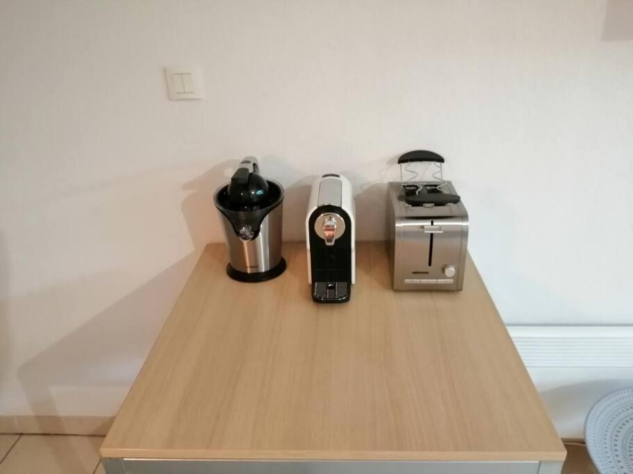 Le Soleil D Eugenie Appartement Dans Residence Avec Piscine Commune Pres De Carcassonne Olonzac Zewnętrze zdjęcie